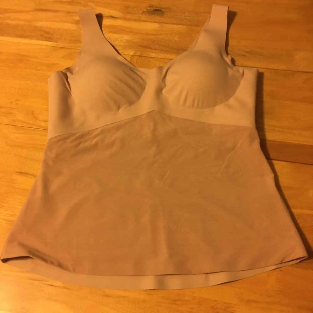 Nearly new Honeylove shapewear tank